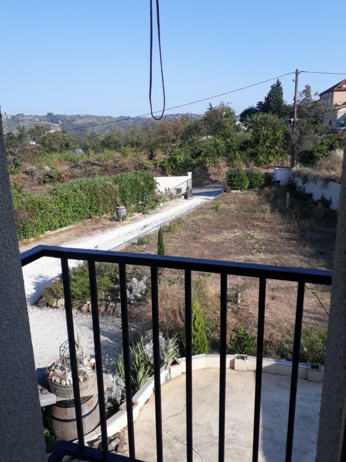 Guest House Domaine Des Grouilleres Saint-Clair-du-Rhone Luaran gambar
